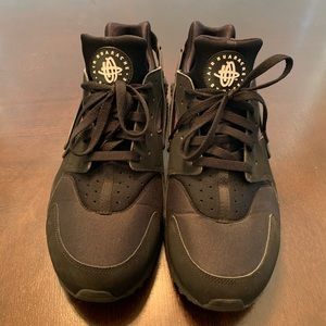 Nike men’s huarache size 13